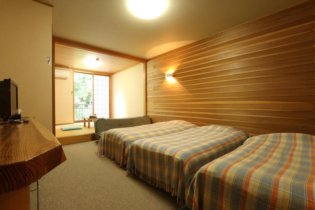 Kannabe Sanso Hotel Toyooka  Exterior photo